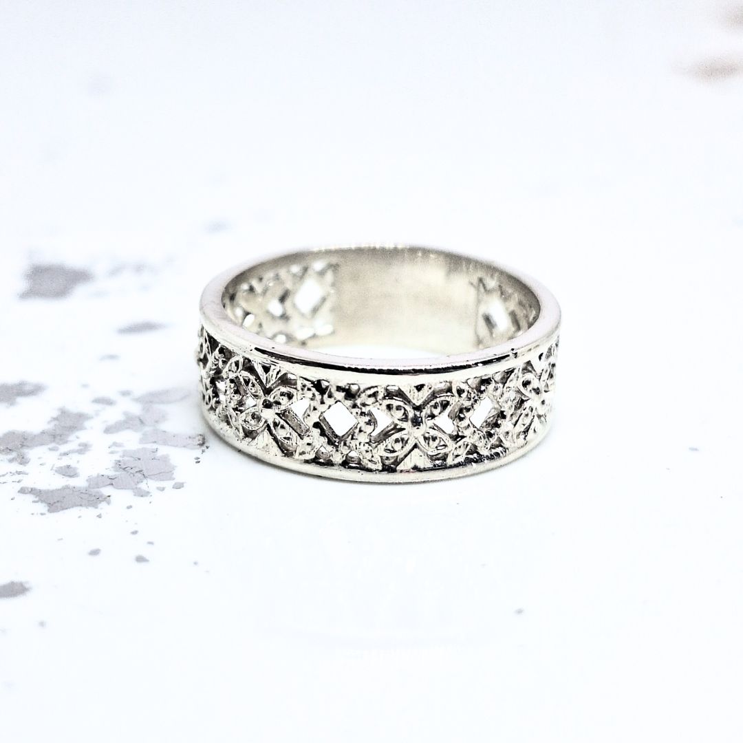 Diamonds & Flowers 17 Diamonds & Flowers 1