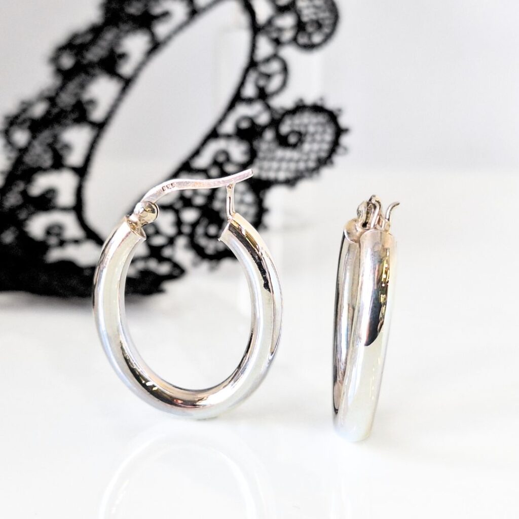 Plain Hollow Oval Tube Hinge Hoops